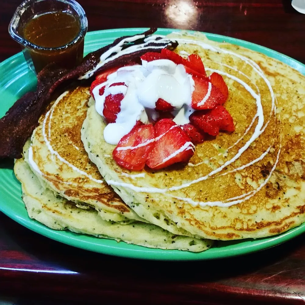 Lemon Poppyseed Pancakes